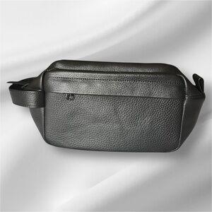 Cloth & Paper Black Leather Men's Toiletry Bag with Dust Cover